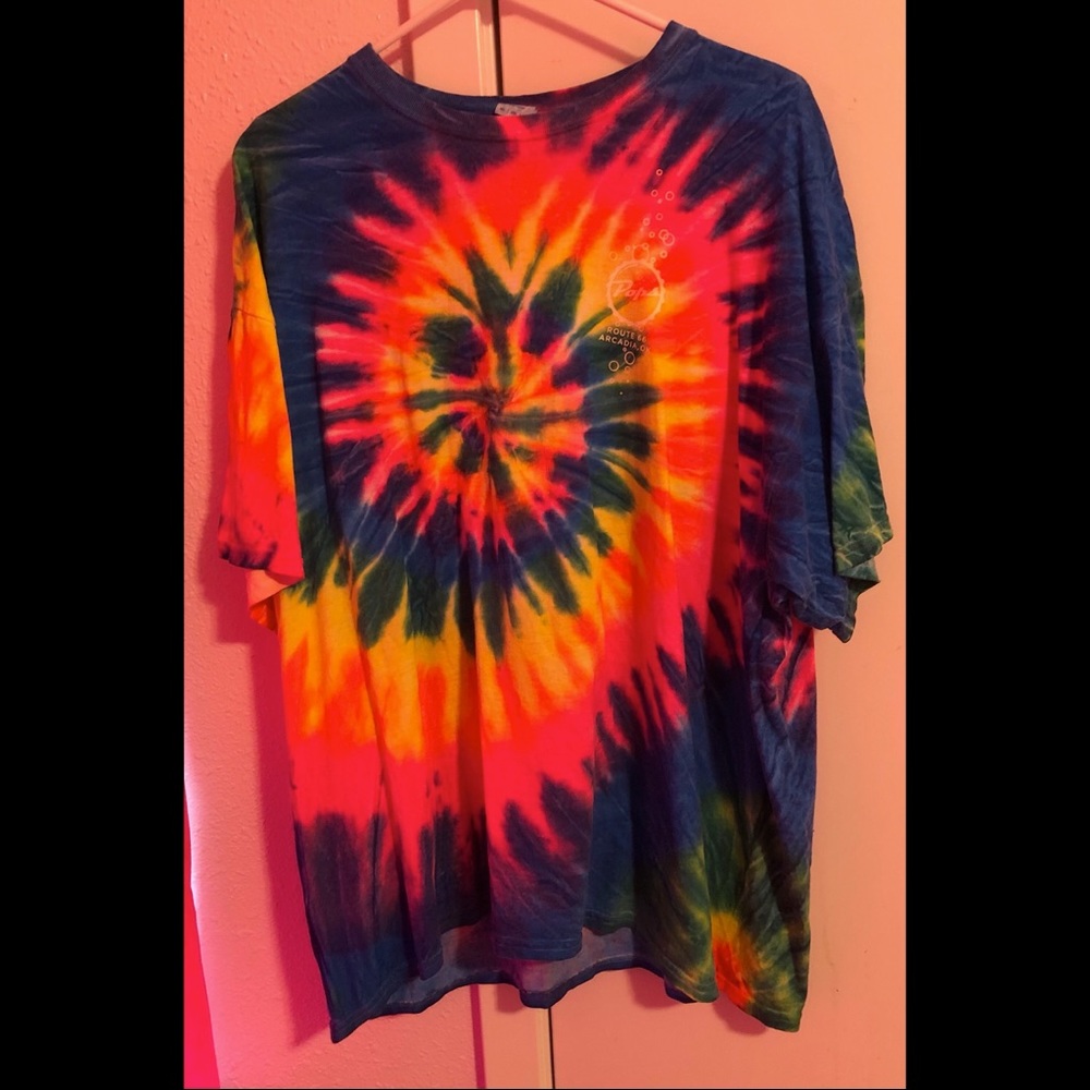 Women’s tie dye “Pop’s” shirt 🥤